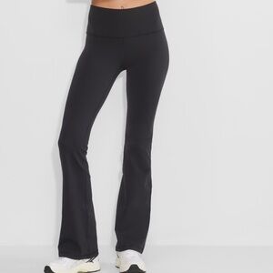 Aritzia color black LIFE New Cheeky Flare Hi-Rise Legging